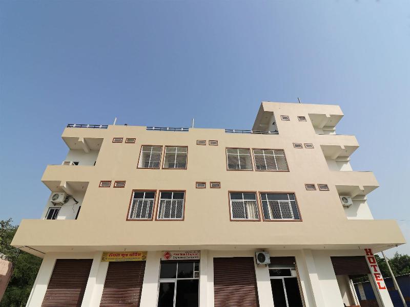 19827 Shree Ram Palace — photo 4