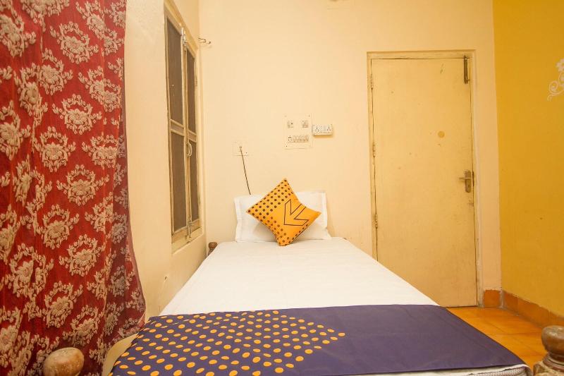 SPOT ON 48821 Hotel Chitra — photo 5