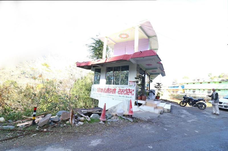 22960 Hotel Riya Residency — photo 4