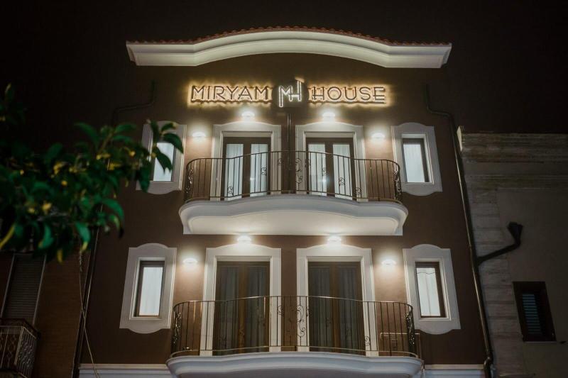 Miryam House Affittacamere Suite Relax image