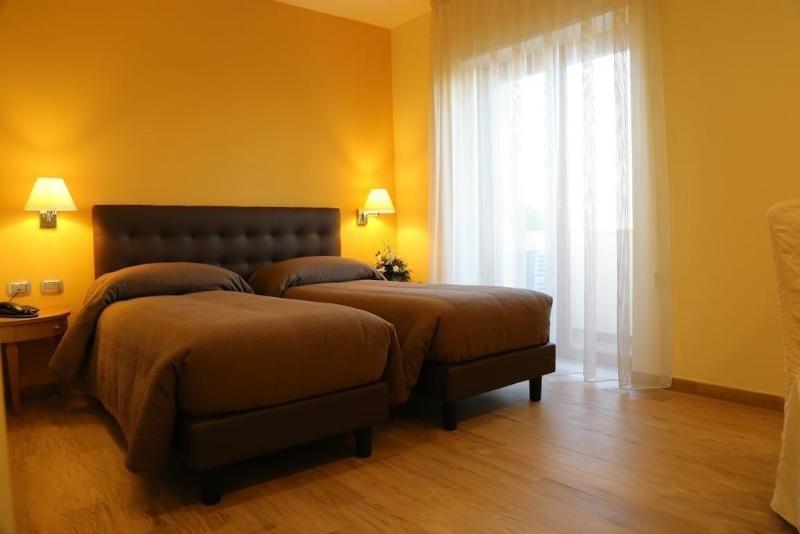 Maison Reale image