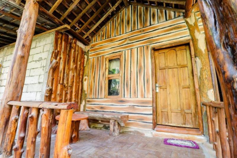 Larasati Homestay image