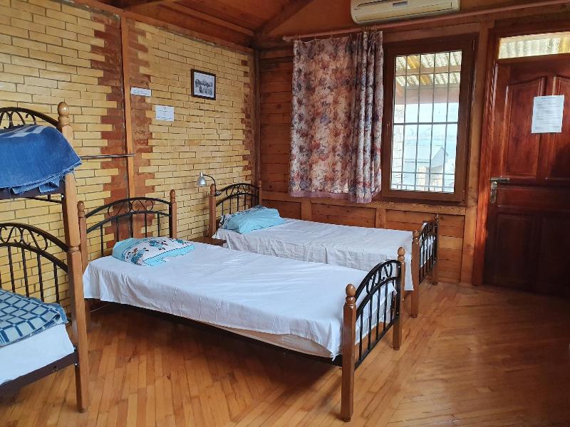 Kings and Queens Hostel Baku — main photo