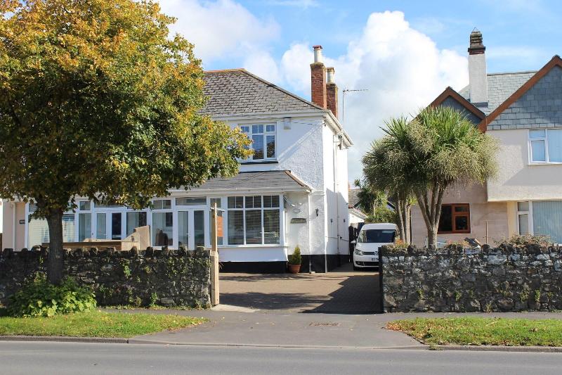 Thistledene image