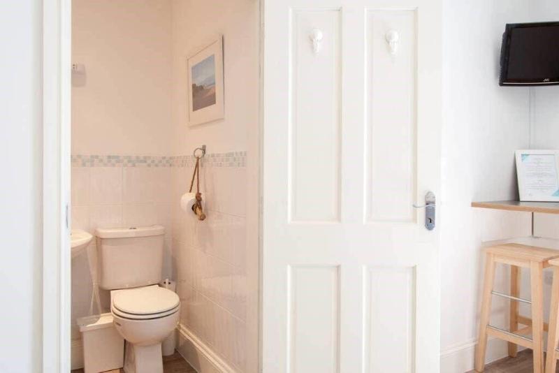 Thistledene image