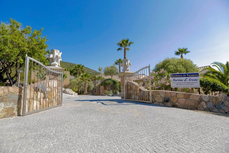 Marina D'arone image