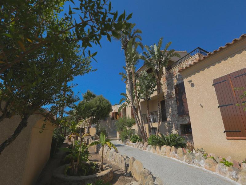 Marina D'arone image