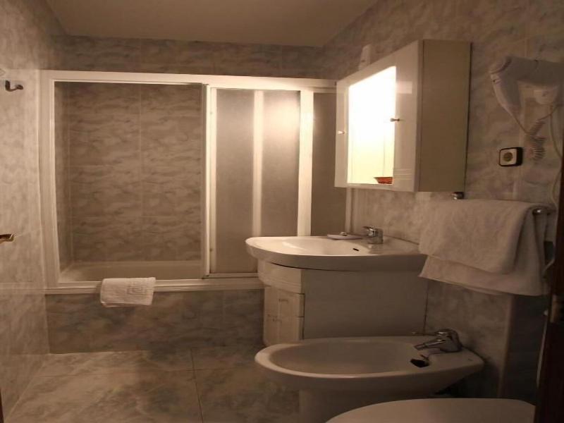 Hostal Sardinero image