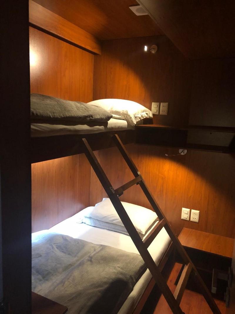 Onkel Inn Airport Sleepbox image
