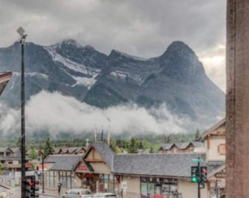 Canmore Hotel Hostel image