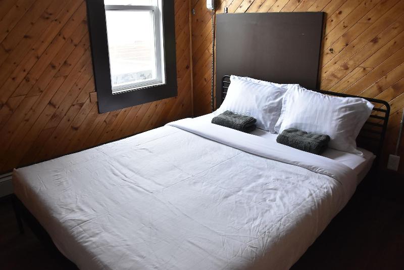 Canmore Hotel Hostel image