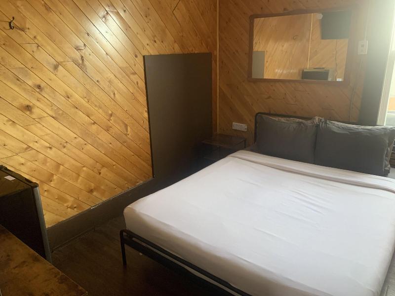 Canmore Hotel Hostel image