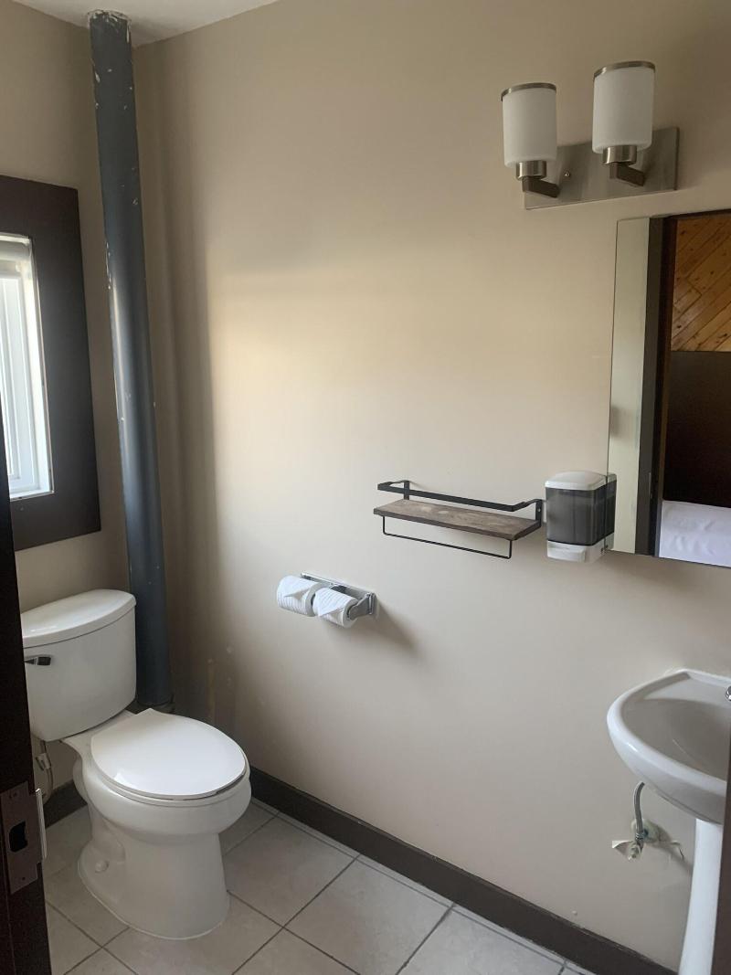 Canmore Hotel Hostel image