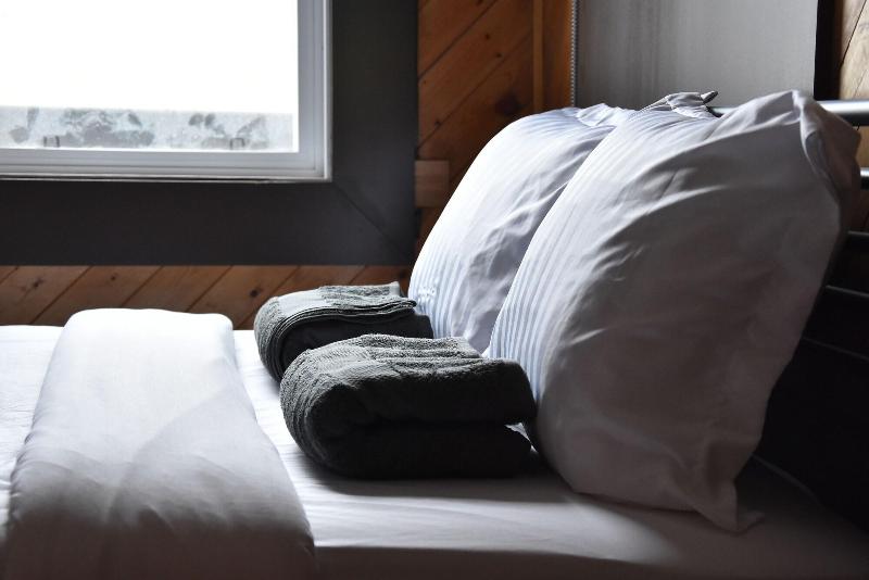 Canmore Hotel Hostel image