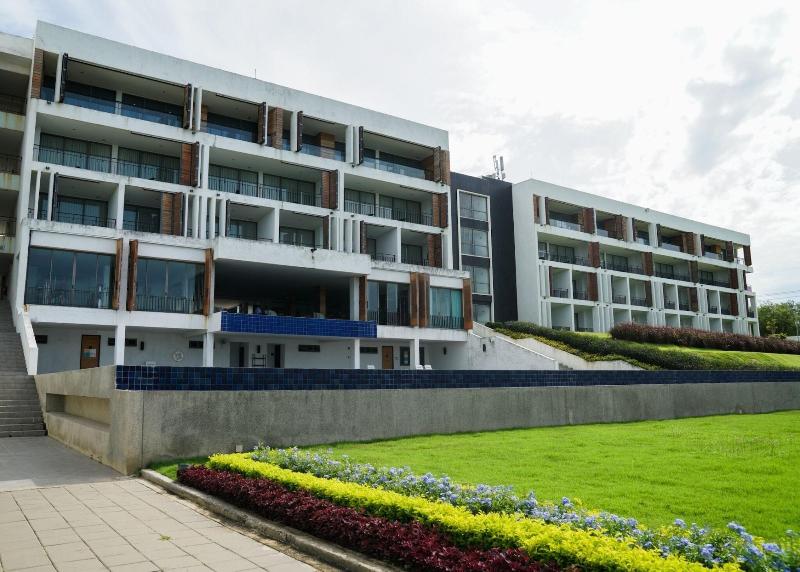 Serene Phla resort and restaurant image