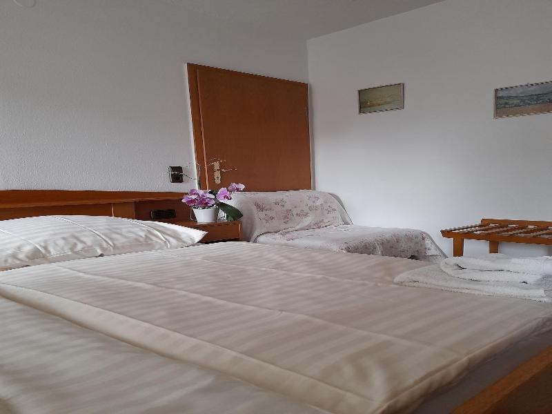 Haus Barnabas im Engel - Gasthaus Engel image
