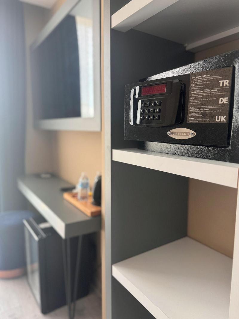 Loft Airport Hotel image