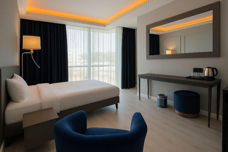 Loft Airport Hotel image