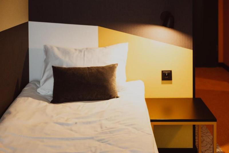 Arche Hotel Pila image