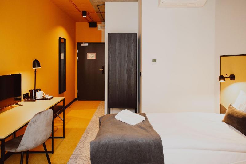 Arche Hotel Pila image