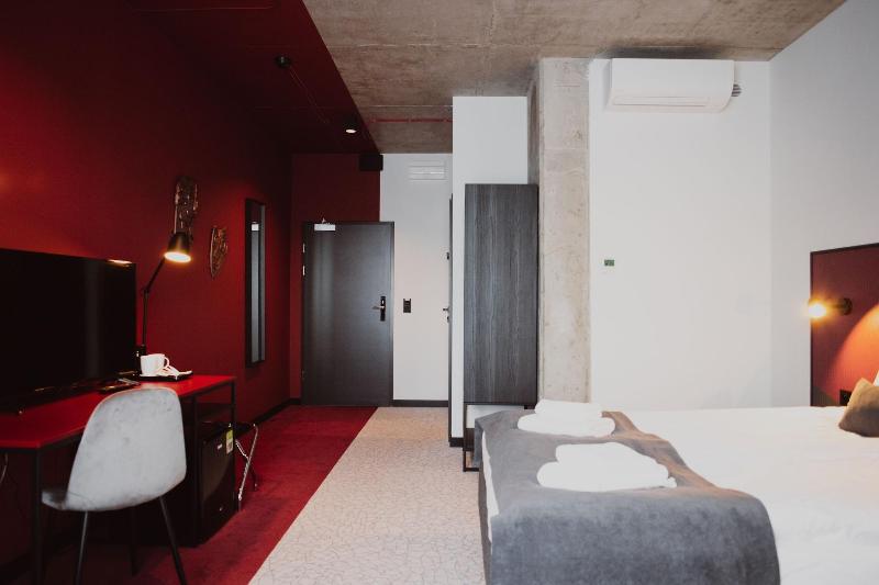 Arche Hotel Pila image