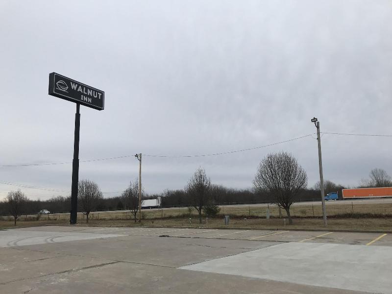 Walnut Inn Motel