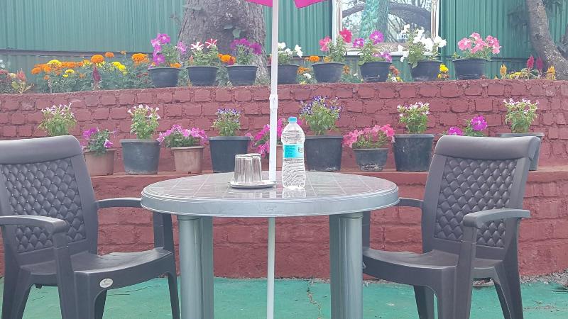 Royal Resort 3