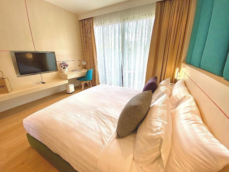 THE POEM HOTEL - SHA Extra Plus image