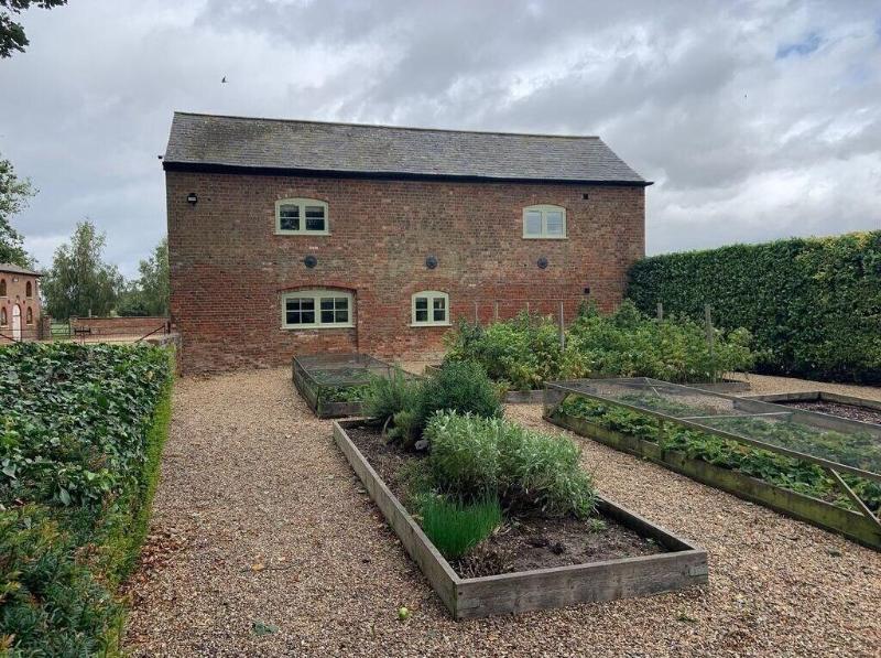 Wyberton House Holiday Lets — photo 4