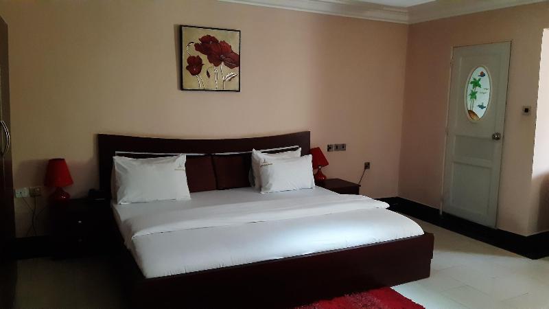 Top-Notch Suites and Apartments image