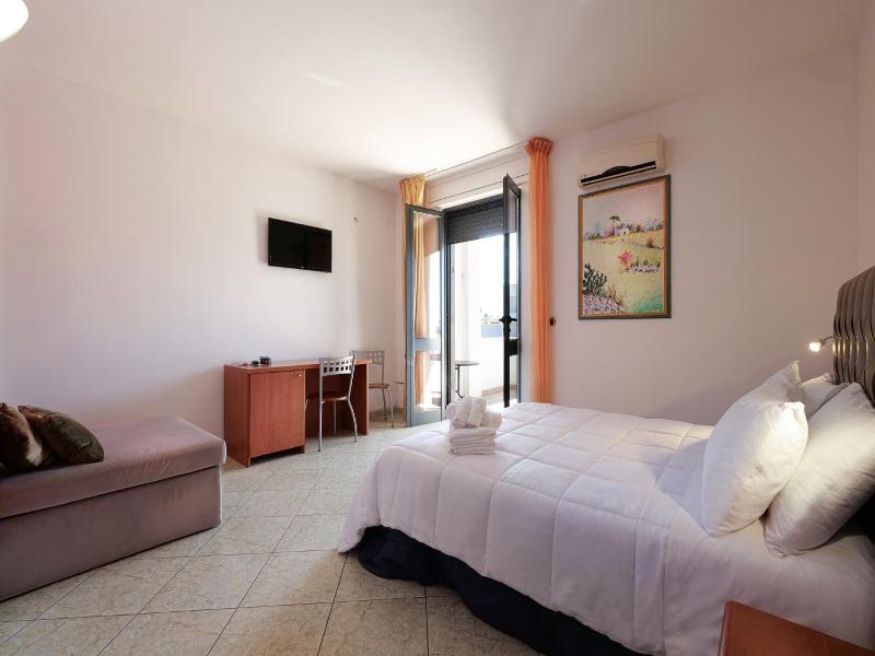 B&B Belvedere image