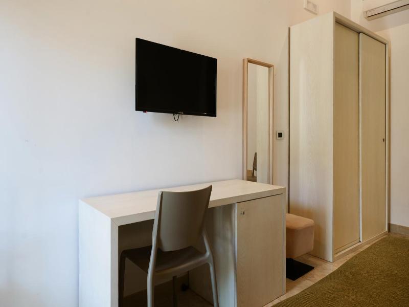 B&B Belvedere image