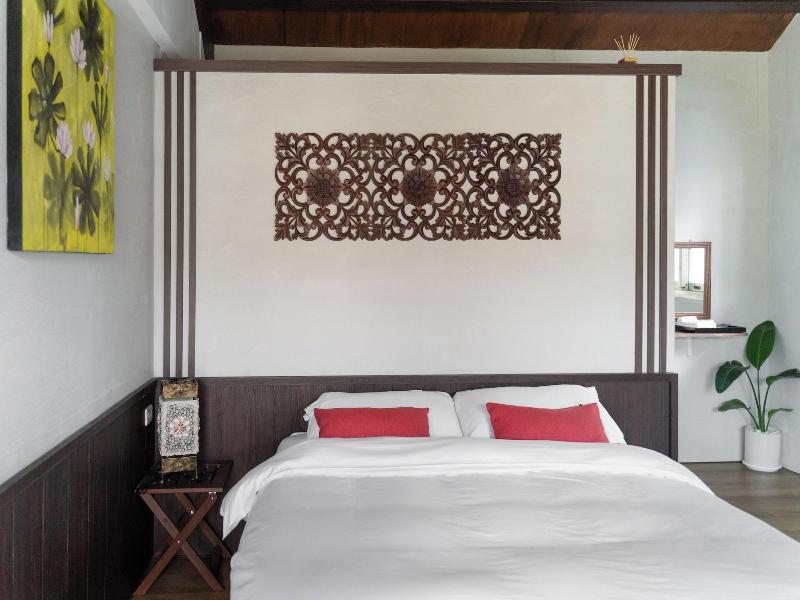 Bali Slow image