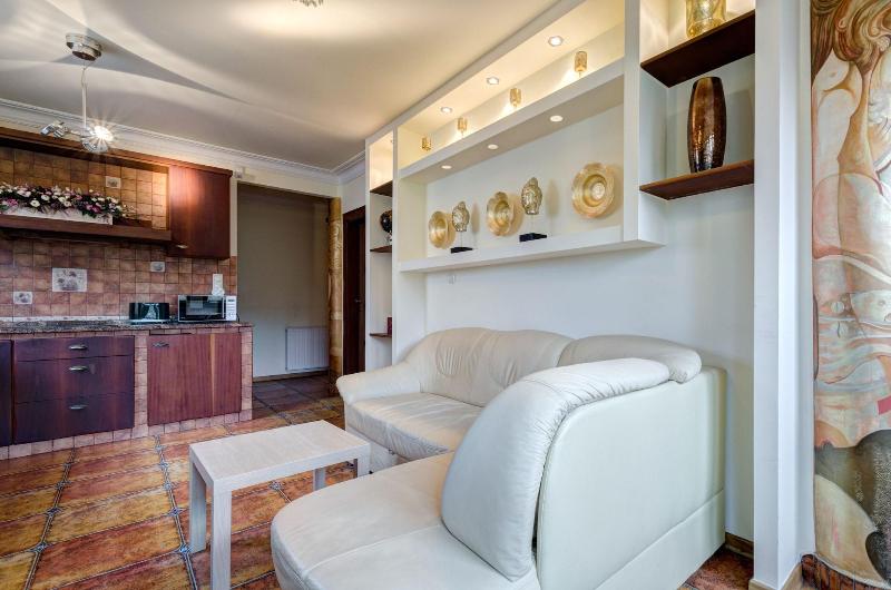 Dom & House - Apartment Chopina with Garden — photo 4