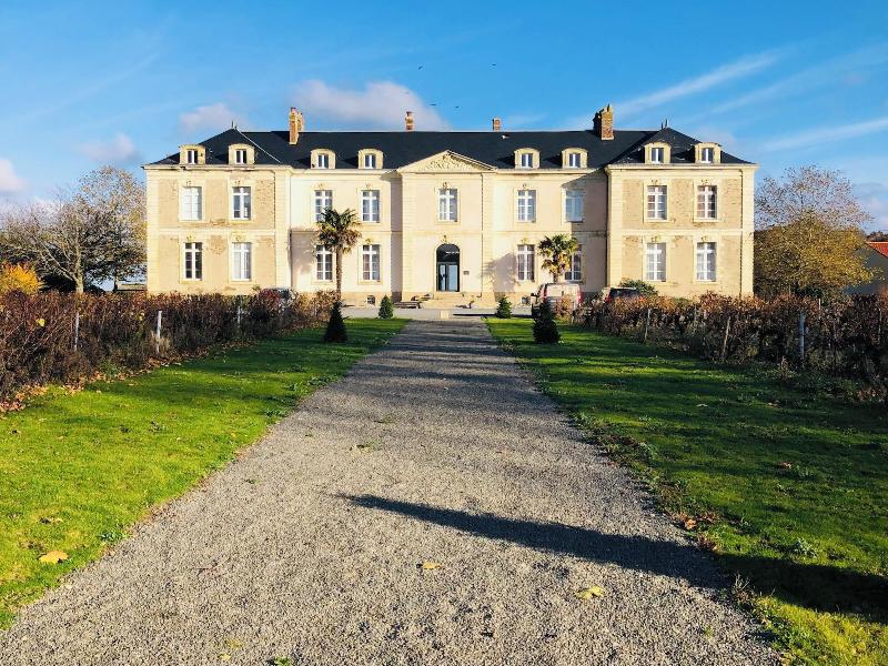 ChÃ¢teau des Marais image