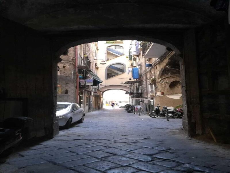 L'arco e il vico image