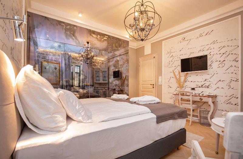 Heritage Villa Nobile image