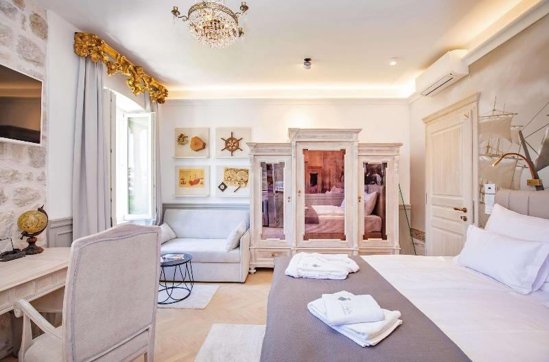Heritage Villa Nobile image