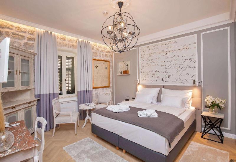 Heritage Villa Nobile image
