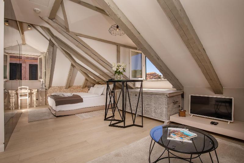 Heritage Villa Nobile image