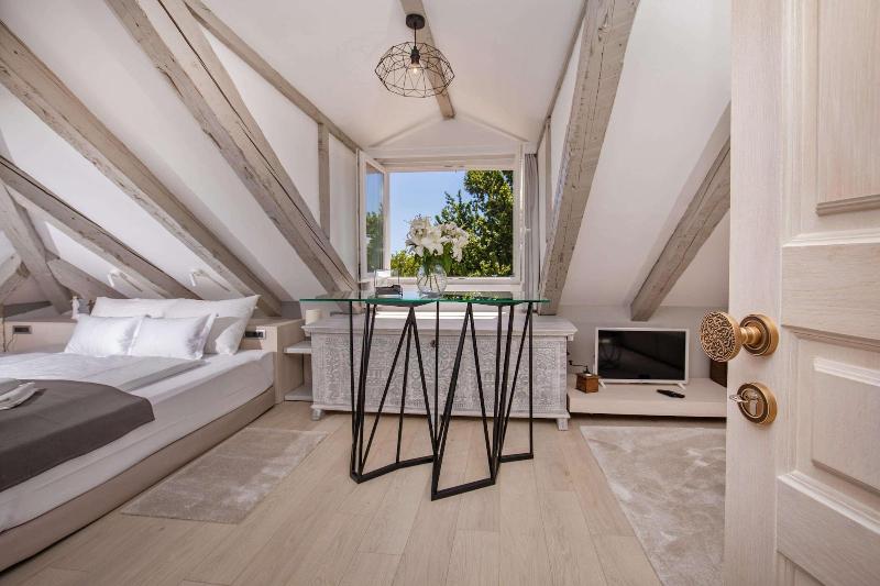 Heritage Villa Nobile image