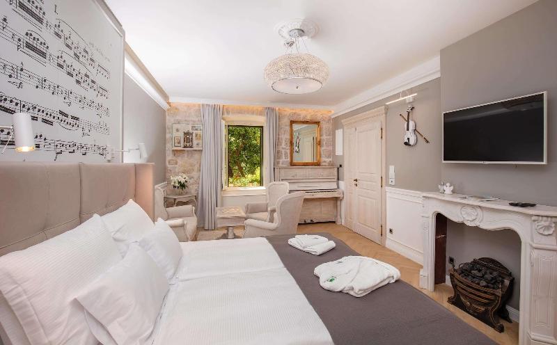 Heritage Villa Nobile image