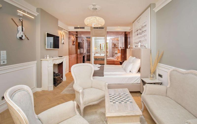 Heritage Villa Nobile image