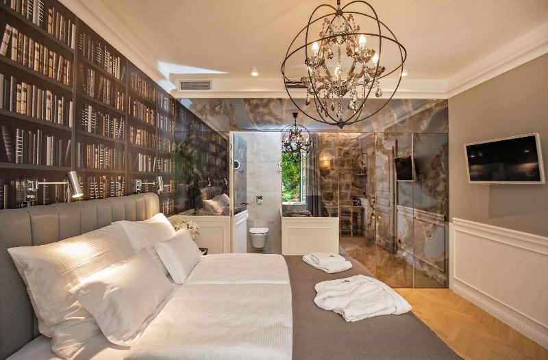 Heritage Villa Nobile image