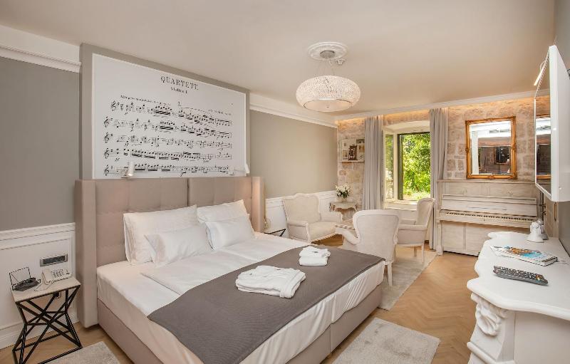 Heritage Villa Nobile image