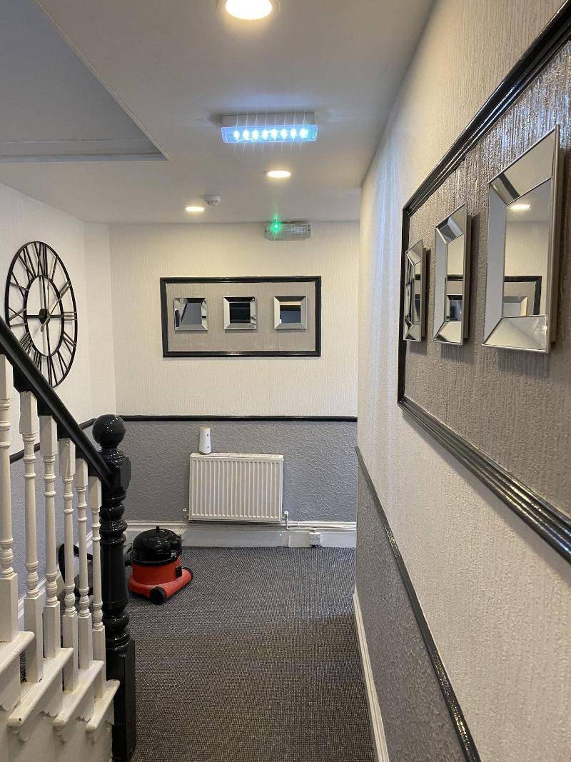 Honley Hotel image