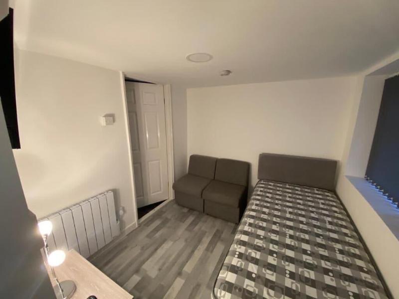 Honley Hotel image