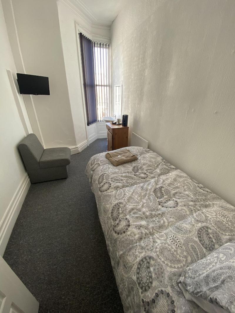 Honley Hotel image