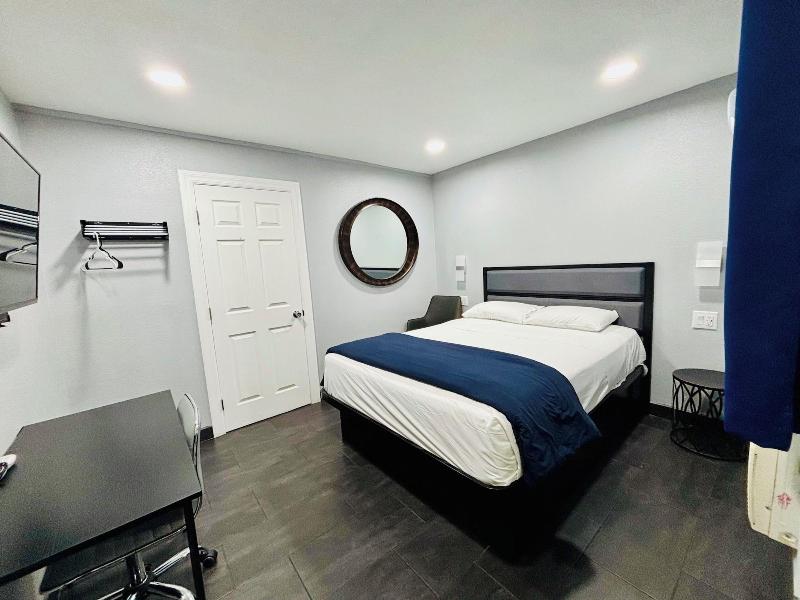Perfect Inn Motel image