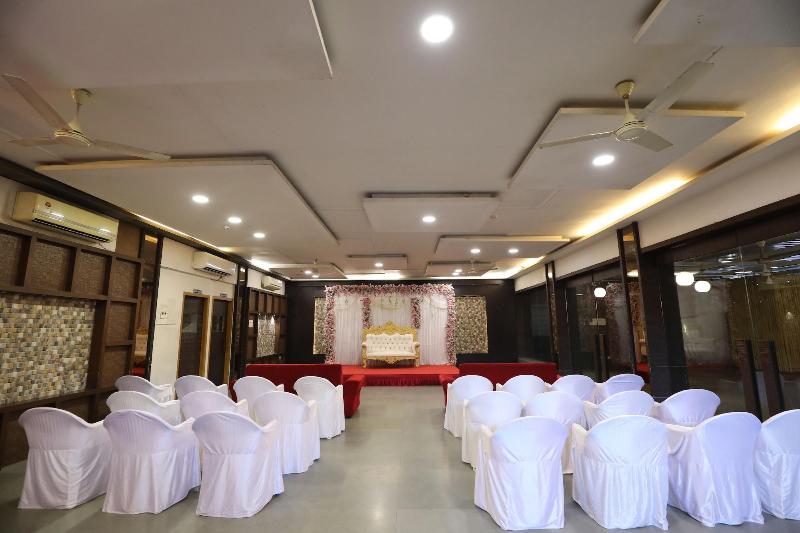 SHAGUN ROOMS & BANQUET Surat — view